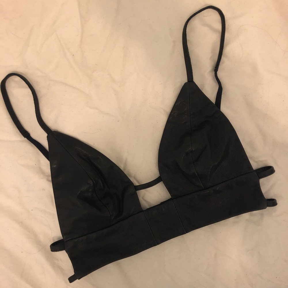 Andrew Mark leather bra 🔥